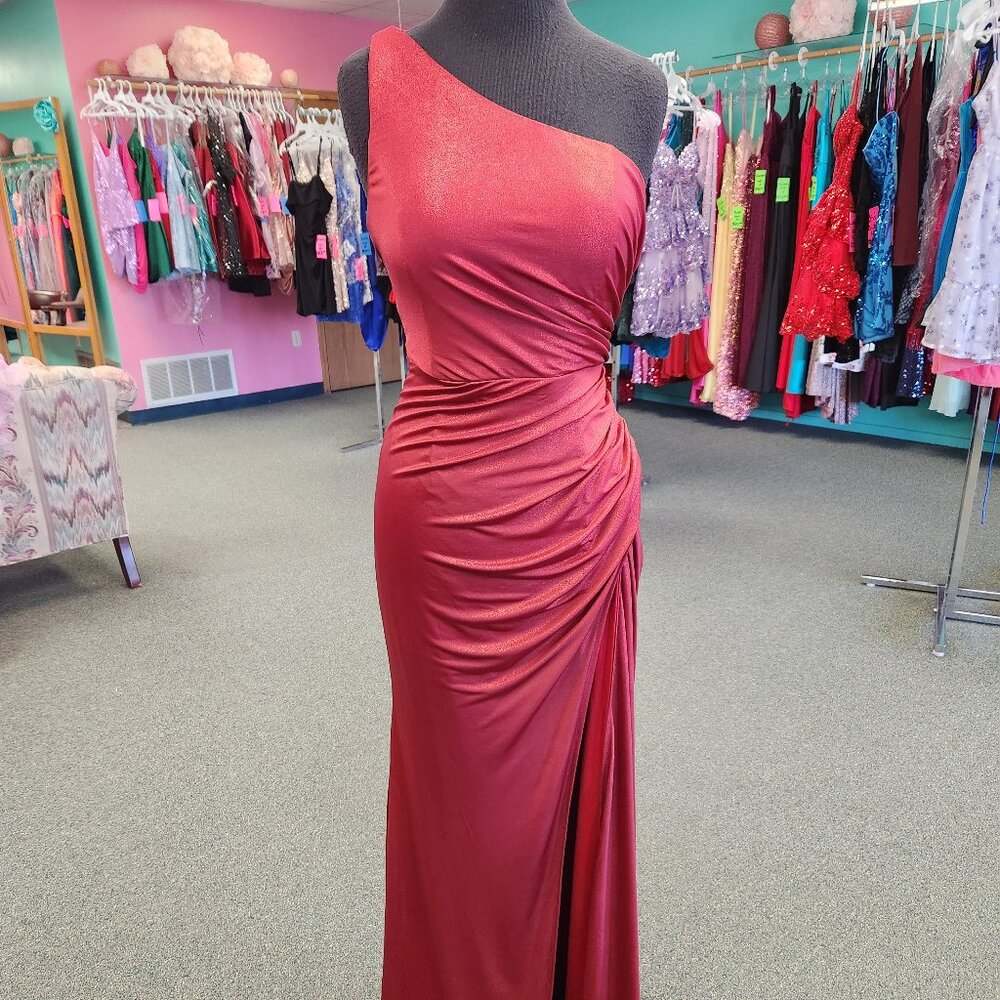 Riverdale MF21458 Deep Red size 6 Prom/Evening Dress